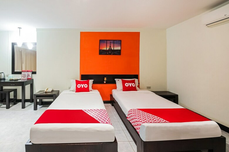 Hotel Oyo 244 Roar Inn Patong