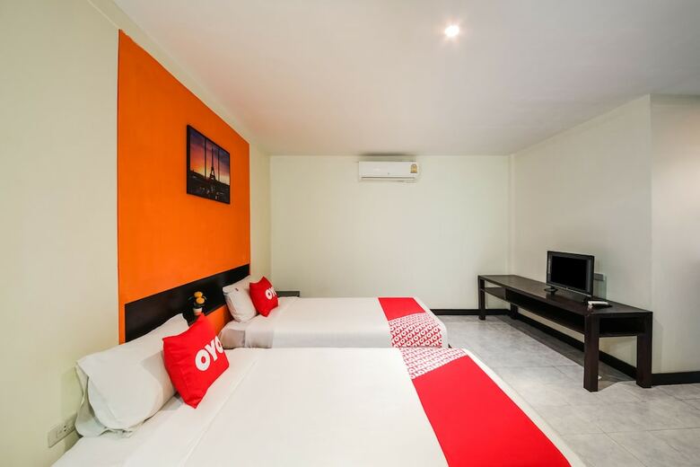 Hotel Oyo 244 Roar Inn Patong
