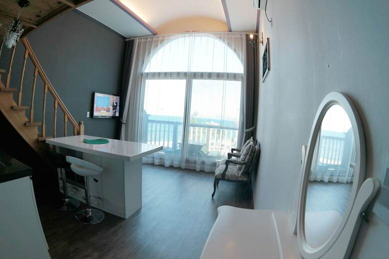 Whitebeach-pension