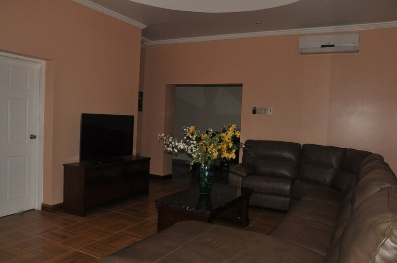 Sun Rise Luxurious Condos By The Vacation Casa