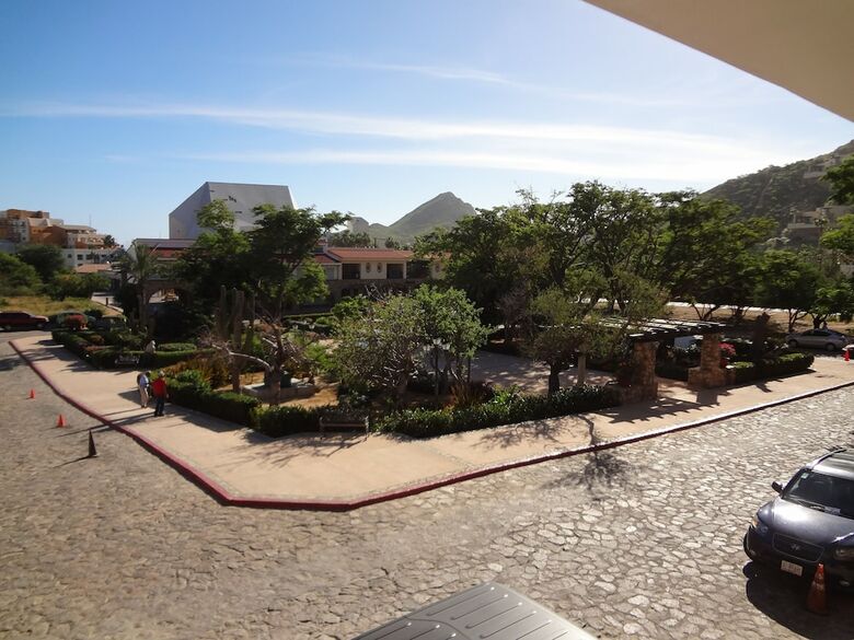 Hotel Cabo Accomodations For Everyone