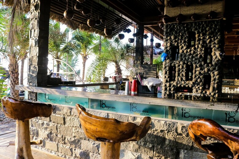 Hotel 18 Degrees Beach Resort