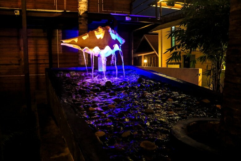 Hotel 18 Degrees Beach Resort