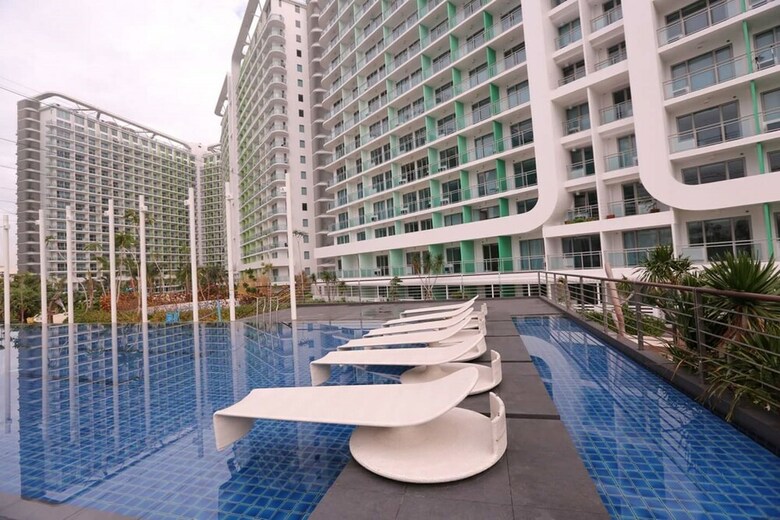 Irise @ Azure Urban Resort Residences