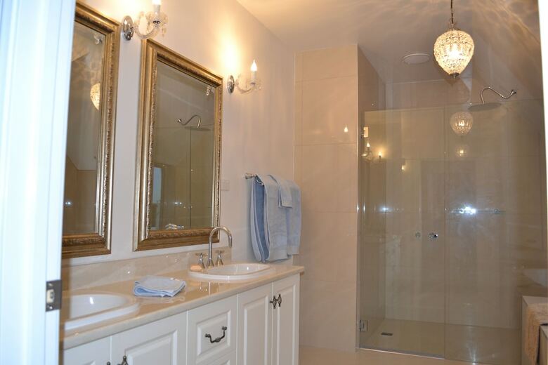 Bed & Breakfast Sapphire Shores Luxury Retreat