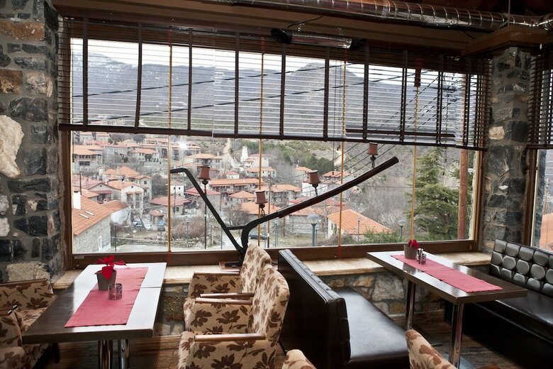 Lithos Hotel & Spa