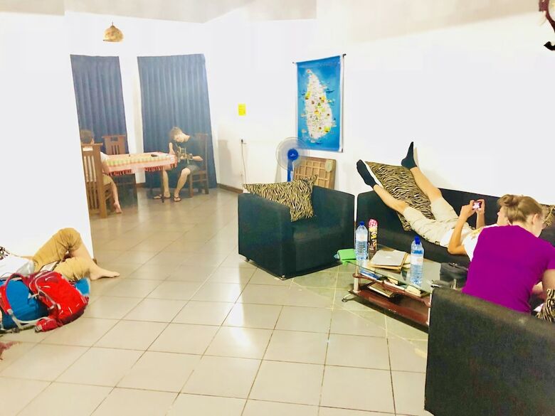 Hostal Trip 'n' Chill Hostels Colombo Airport