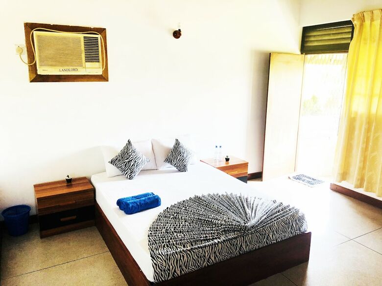Hostal Trip 'n' Chill Hostels Colombo Airport