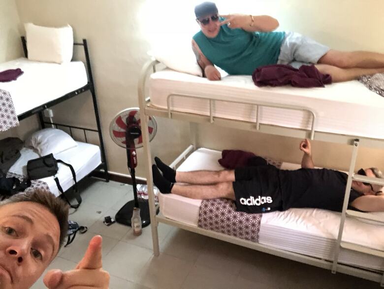 Hostal Trip 'n' Chill Hostels Colombo Airport