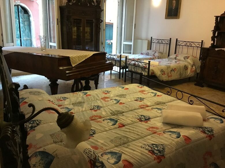 Hotel Venice Sun Apartment And Rooms