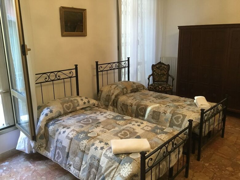 Hotel Venice Sun Apartment And Rooms