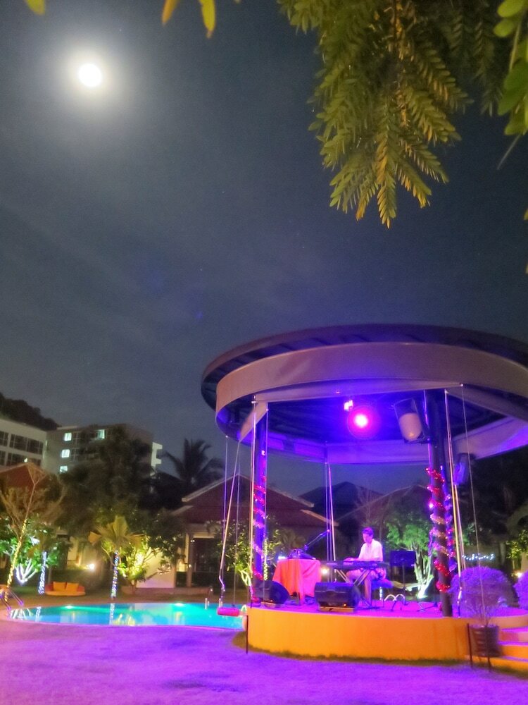 Hotel Jazz U Garden Resort