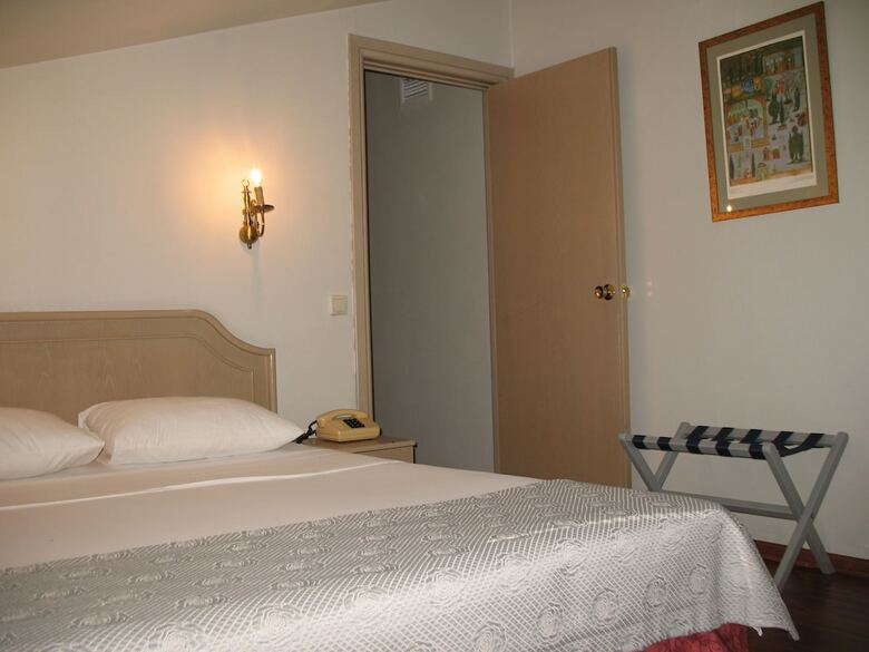 Veyron Park Hotel