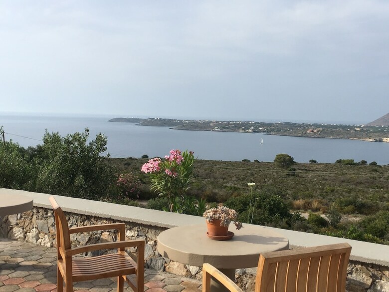 Aparthotel Theodosia Studios