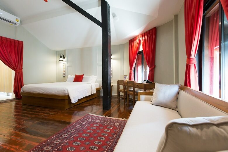 Hotel Prince Theatre Heritage Stay