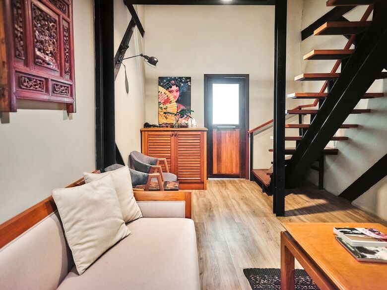 Hotel Prince Theatre Heritage Stay