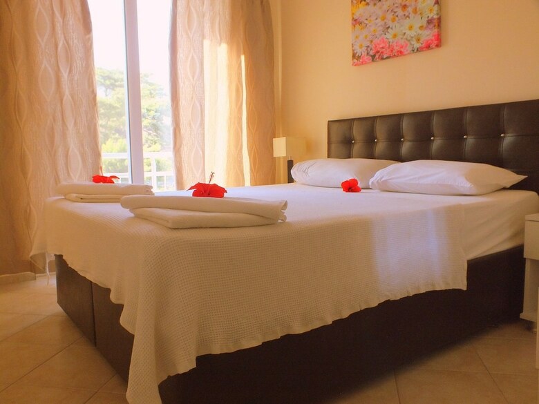 Sunset Beach Club Villas