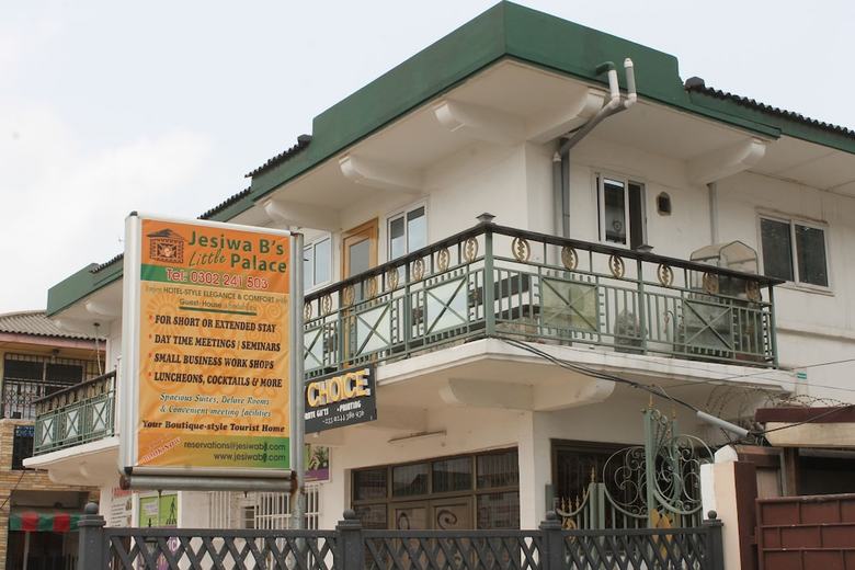 Hotel Jesiwa B's Little Palace