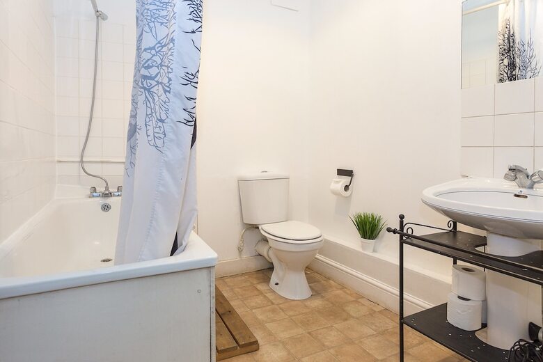 Quirky 2 Double Bedroom Apartment On Brick Lane