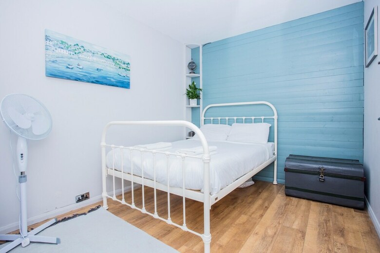 Maida Vale 1 Bedroom Apartment With A Balcony