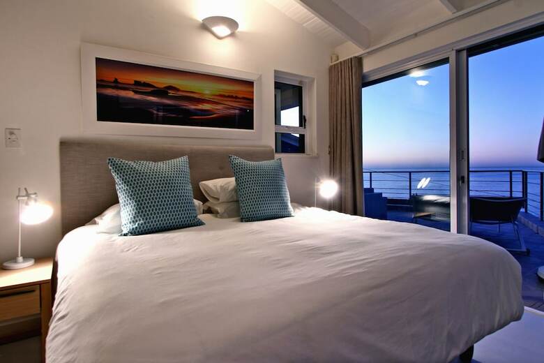 Bungalow On 4th - Three Bedroom House, Sleeps 6