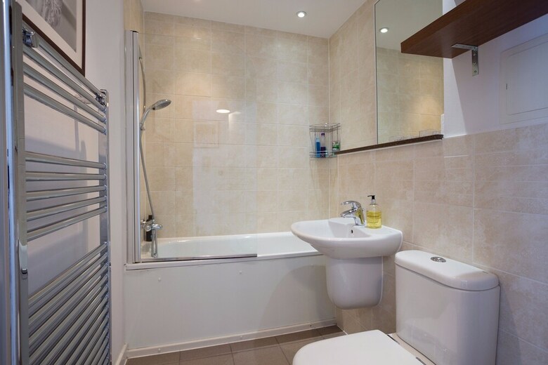 Apartamentos Amazing 1 Bedroom Flat In Bow With Balcony
