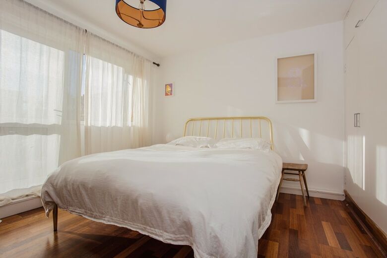 Apartamentos 2 Bedroom Flat In Whitechapel With Large Balcony