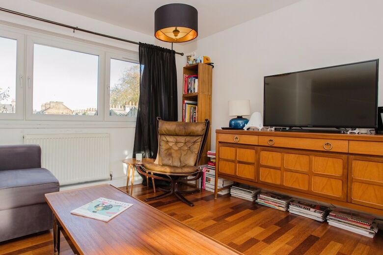 Apartamentos 2 Bedroom Flat In Whitechapel With Large Balcony
