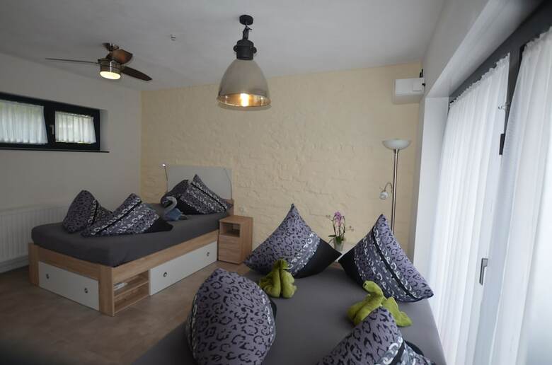 Apartments-room Leverkusen City
