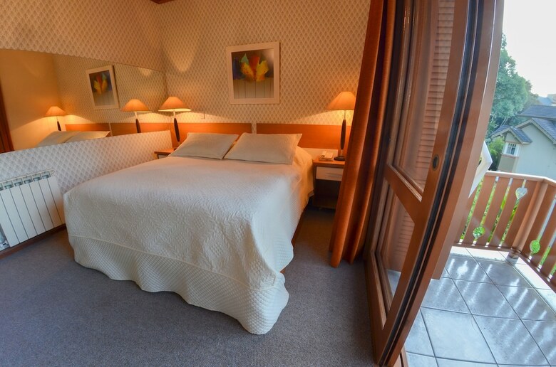 Hotel Canto Belo