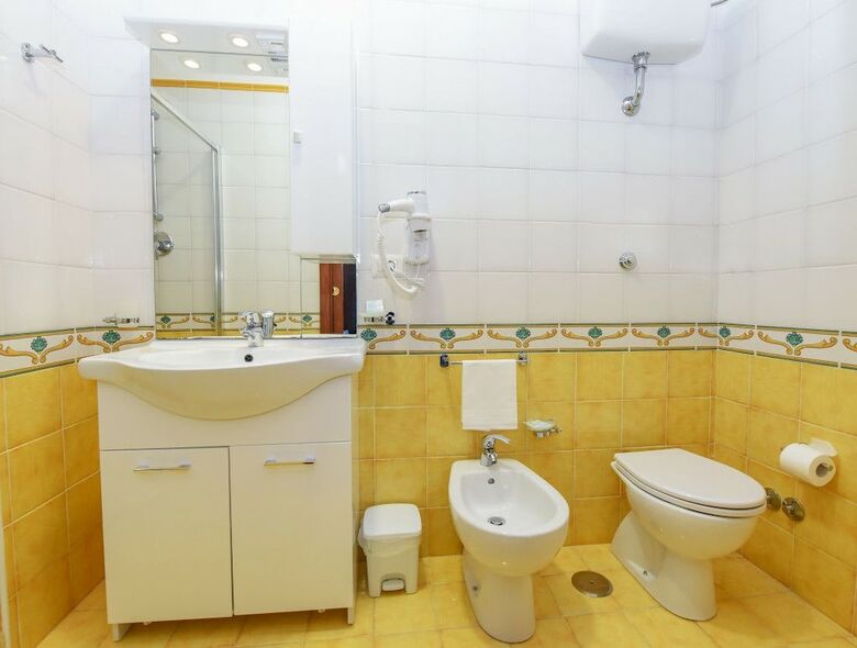 Hotel Villa Crawford - Religious Hospitality