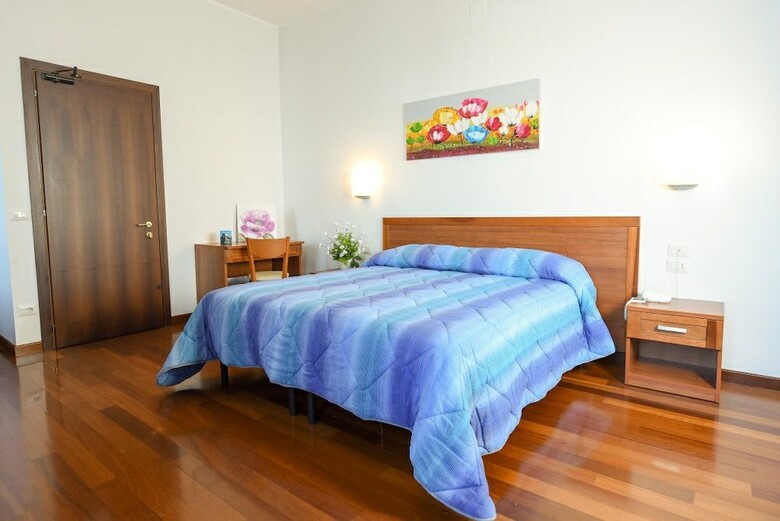 Hotel Villa Crawford - Religious Hospitality