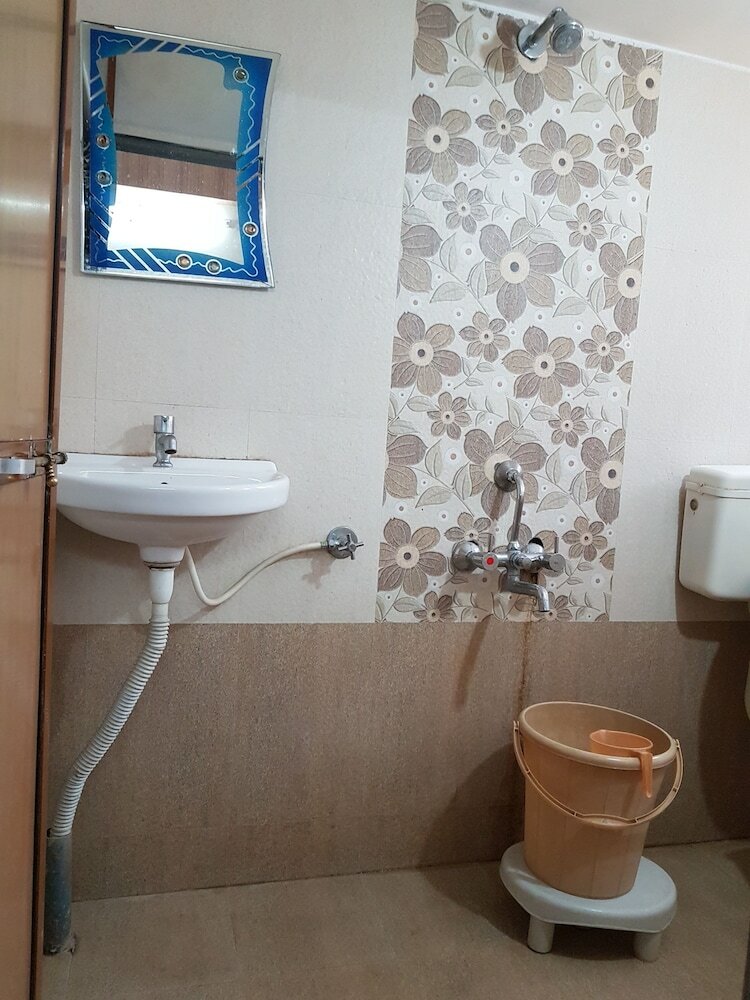 Hotel Dhruv Palace