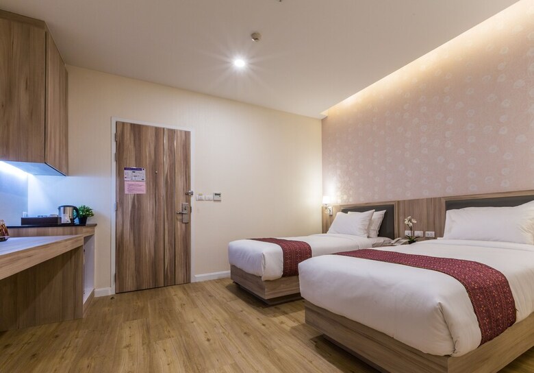 Leela Orchid Hotel