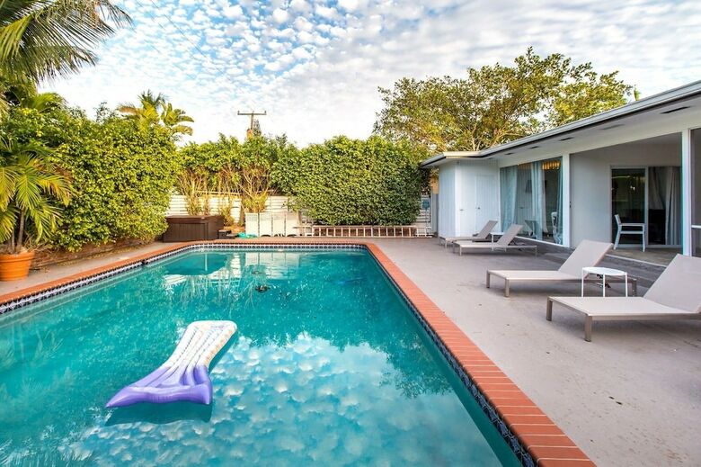 Villa Chateau Hollywood