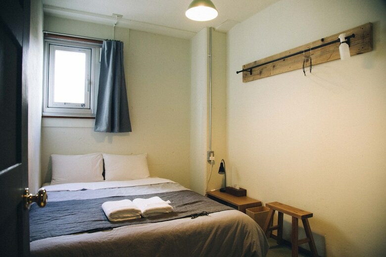 Hostal Nui. Hostel & Bar Lounge