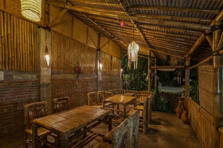 Bed & Breakfast Kintari Indah Homestay