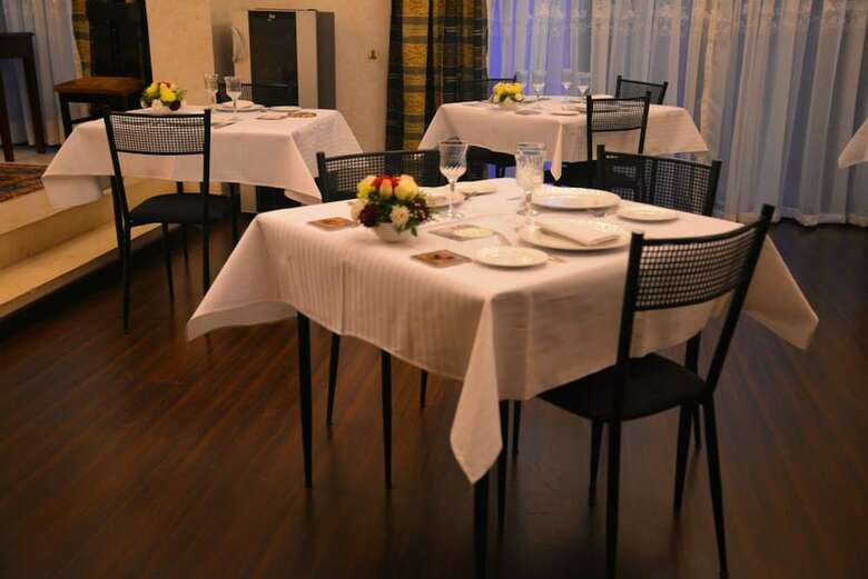 Hotel Larish Residency
