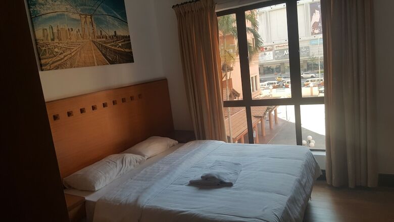 Ideal Holiday Apartment Marina Court
