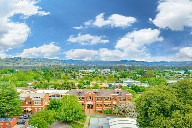 Mantra Albury Hotel