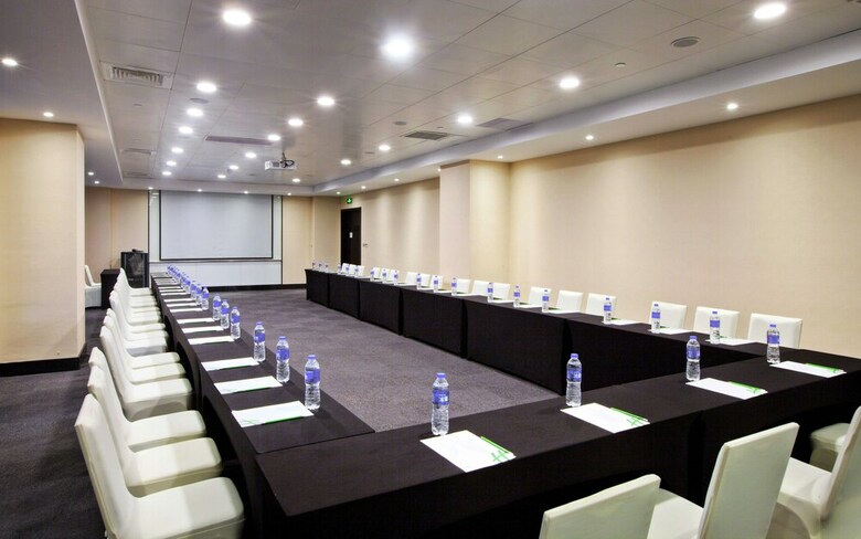 Hotel Holiday Inn Shanghai Jinshan