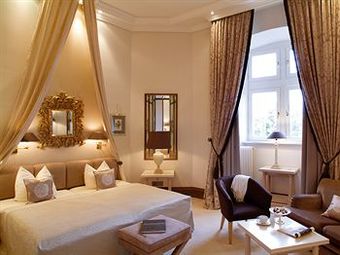 Victor's Residenz-hotel Schloss Berg