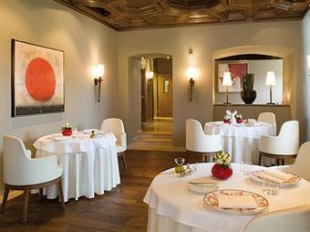 Victor's Residenz-hotel Schloss Berg