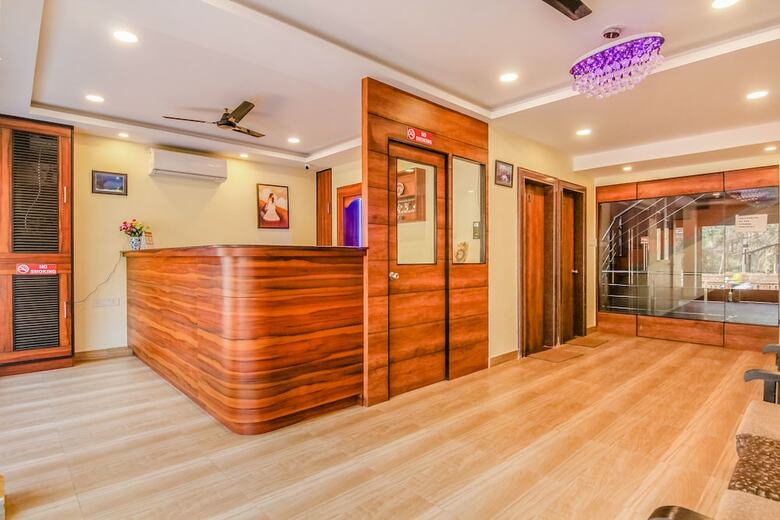 Hotel Candolim Grande