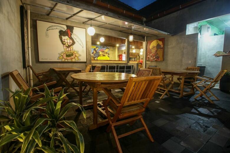 Bed & Breakfast Watu Agung Guest House