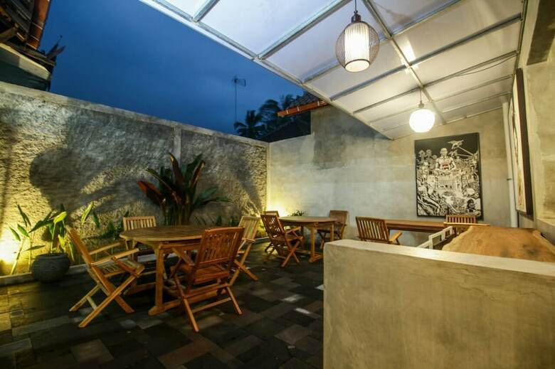 Bed & Breakfast Watu Agung Guest House