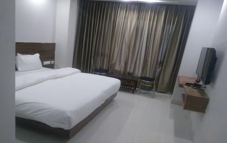 Hotel Sopan Heights