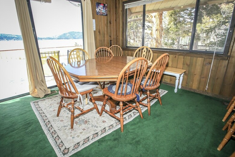Cabana Alpine Lakefront