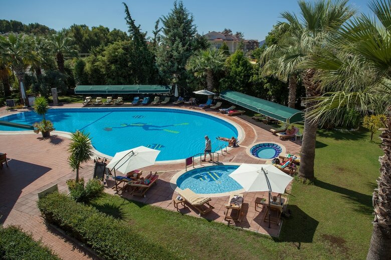 Rebin Beach Hotel