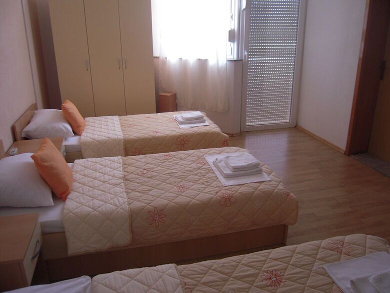 Pension Regina Mundi